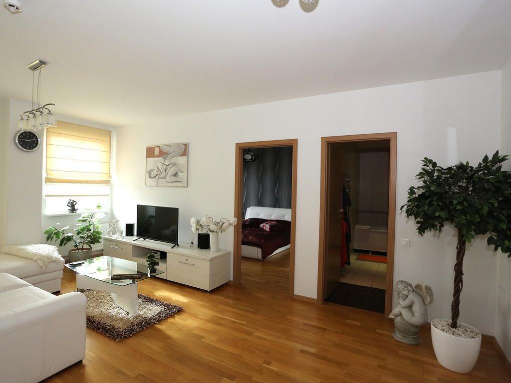 Apartments Паневежис Екстер'єр фото