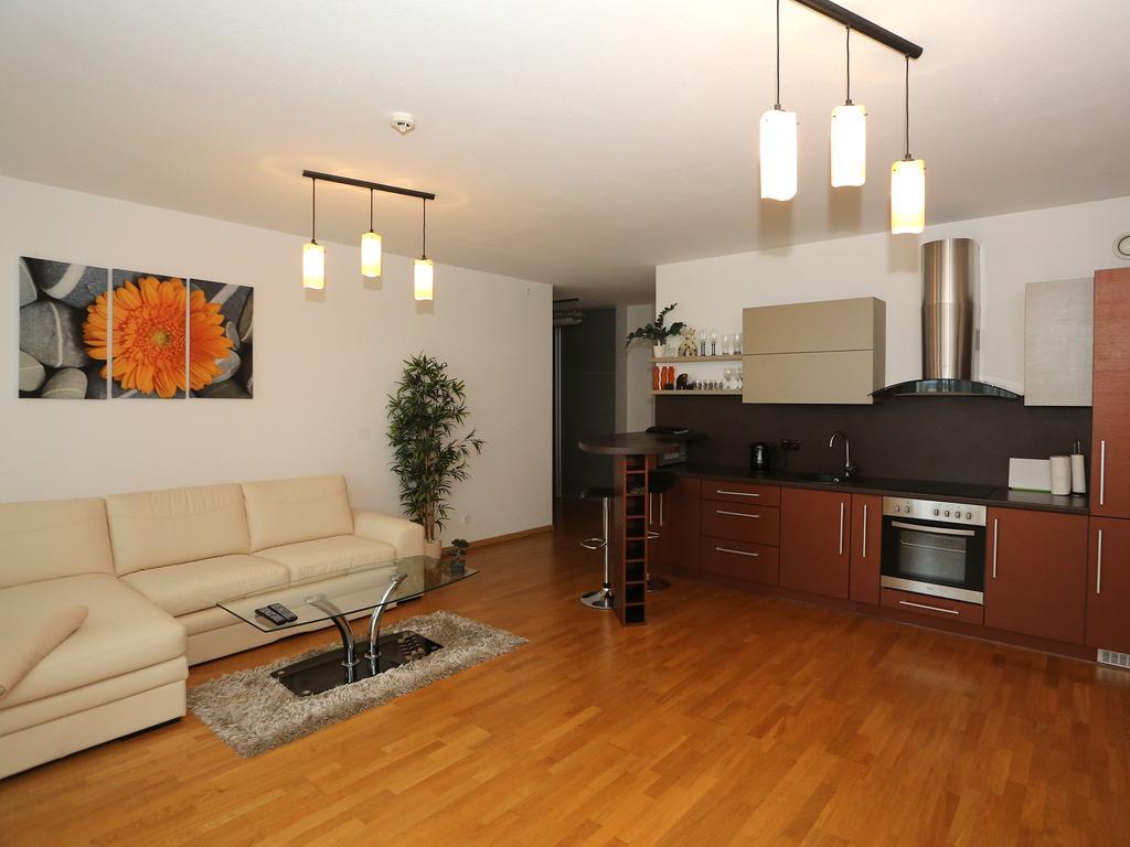 Apartments Паневежис Екстер'єр фото