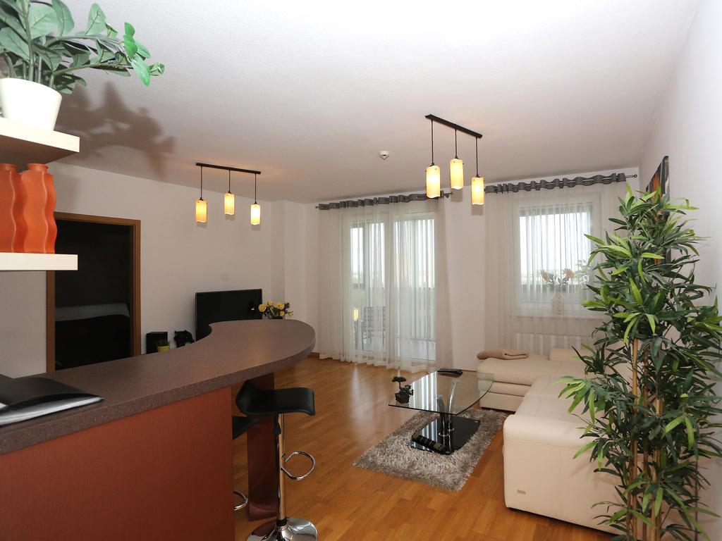 Apartments Паневежис Екстер'єр фото