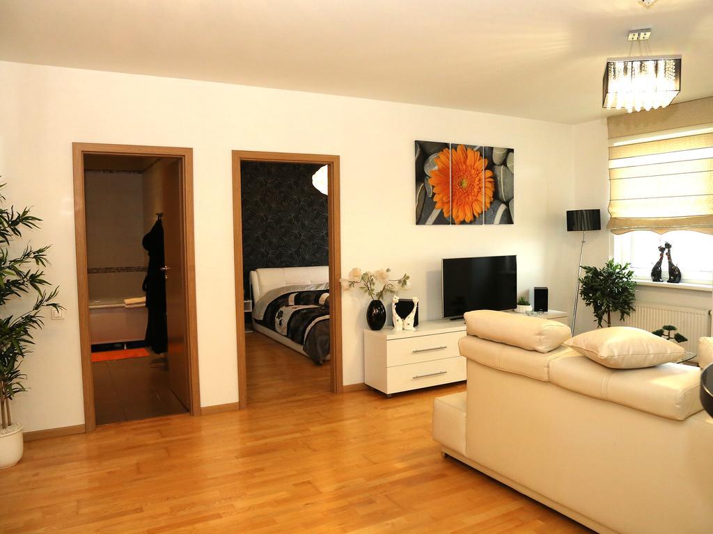 Apartments Паневежис Екстер'єр фото